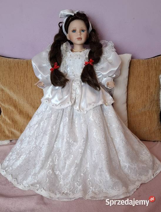 Stara porcelanowa lalka łódzkie