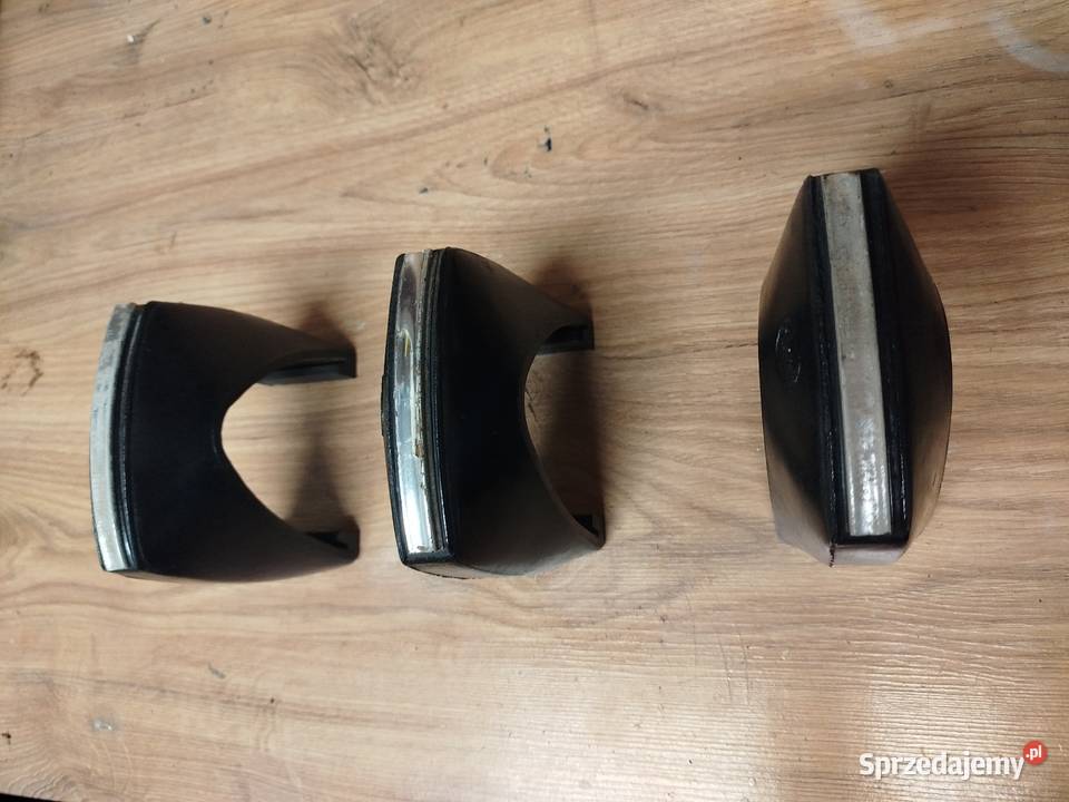 Kły zderzaka Trabant starszy typ Pozostałe Świdnica sprzedam