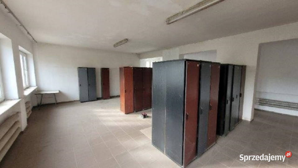 Działka zabudowana budynkami produkcyjno