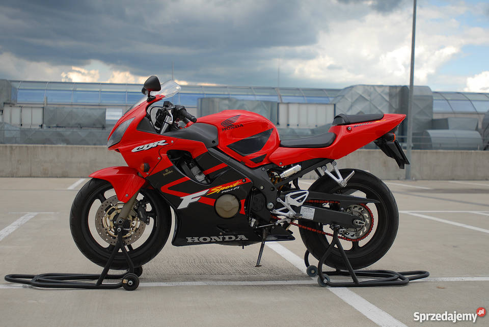 Honda cbr f4i sport