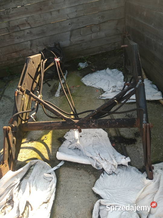 Tur Ładowacz czołowy MTZ 82 Ustrzyki Dolne