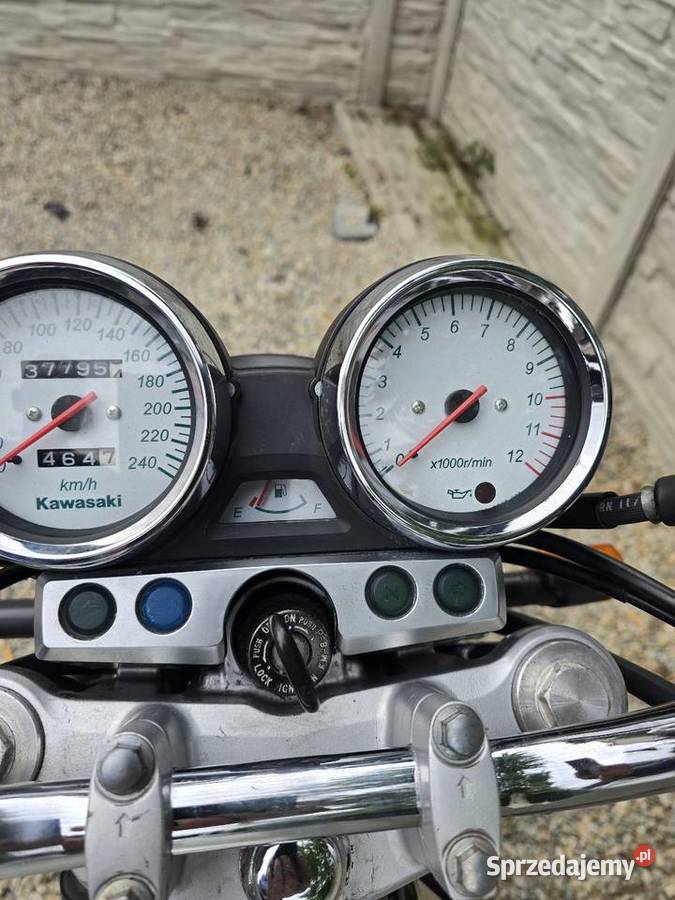 Kawasaki zr7 manualna Sobótka