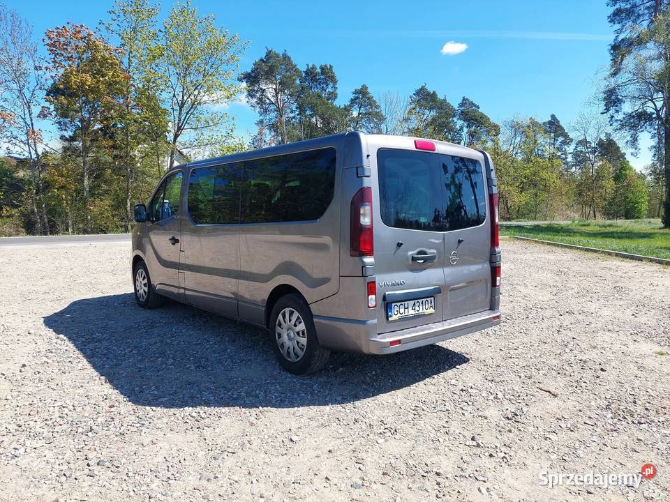 Bus 9 osób Vivaro 16 2019 Vivaro pomorskie Chojnice