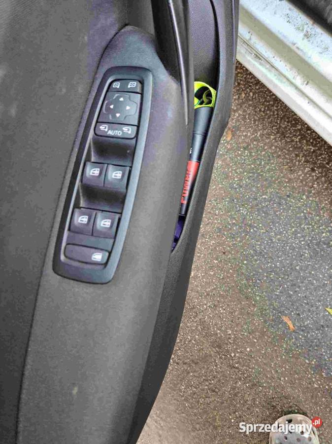 OSOBA PRYWATNASPRZEDAM 2 AUTA MEGANE4 CITROENA Świdnica sprzedam