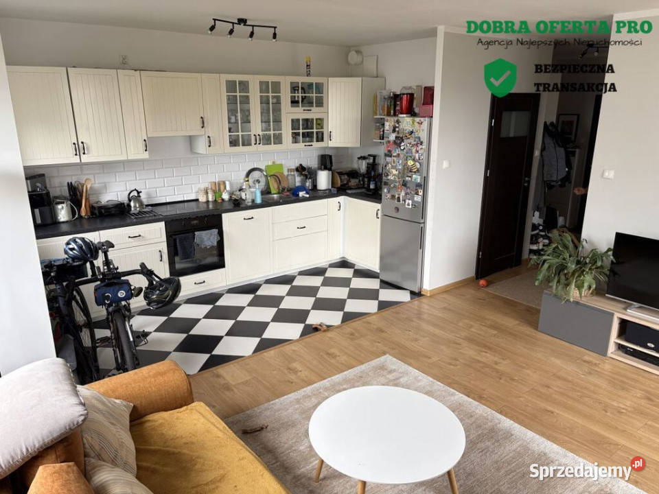 3 pokoje balkon winda miejsce postojowe Sprzedaż