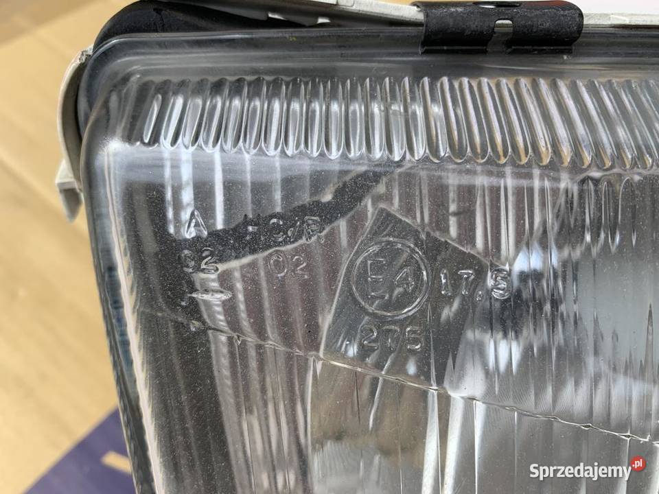 Lampa reflektor Skoda Felicja 96 r HELLA prawy osobowe Warszawa sprzedam