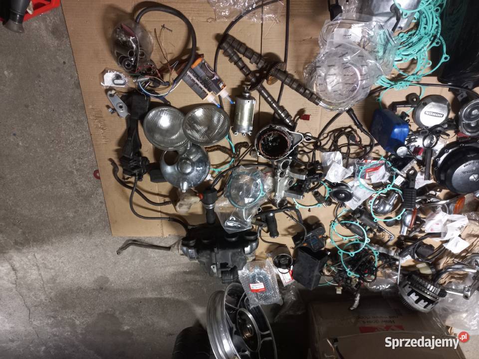 Sprzedam części do Honda cb1000c 1983r Pozostałe Szubin