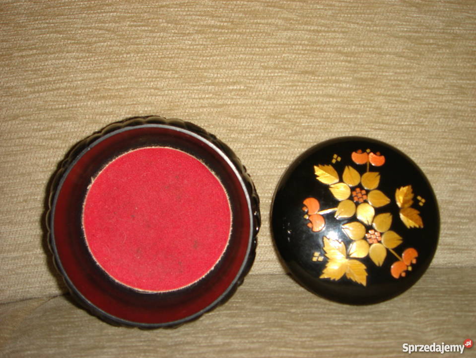 czarna zdobiona szkatułka na bizuterię drobiazgi Łódź