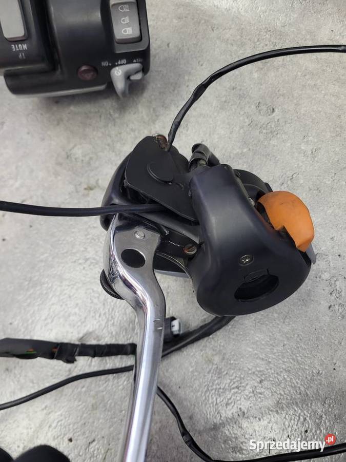 BMW R 1200 C CL K30 2003 PRZEŁĄCZNIKI Nowy Tomyśl sprzedam