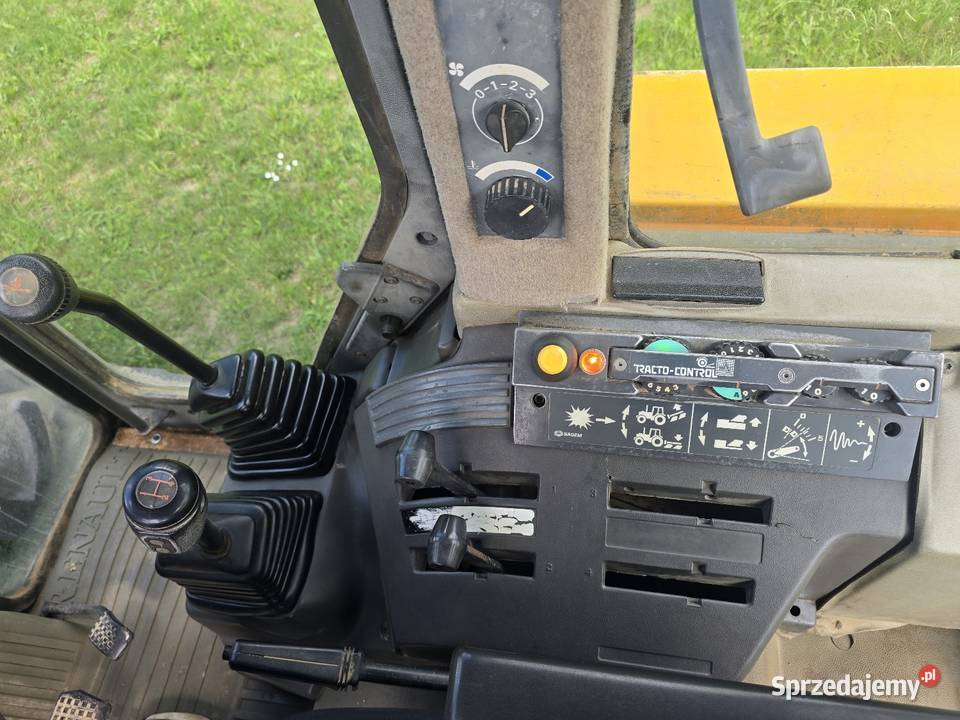 Renault 11054 Ciągnik rolniczy Sokółka
