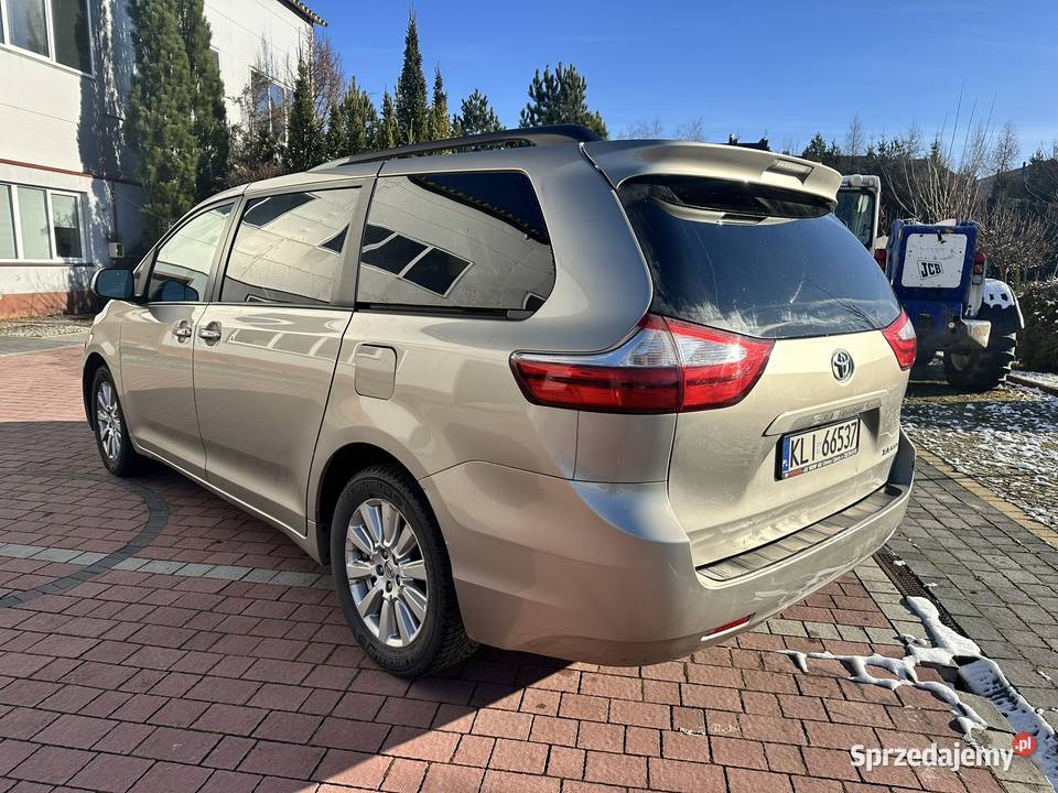 Toyota SIENNA XLE AWD 2017r 35 V6
