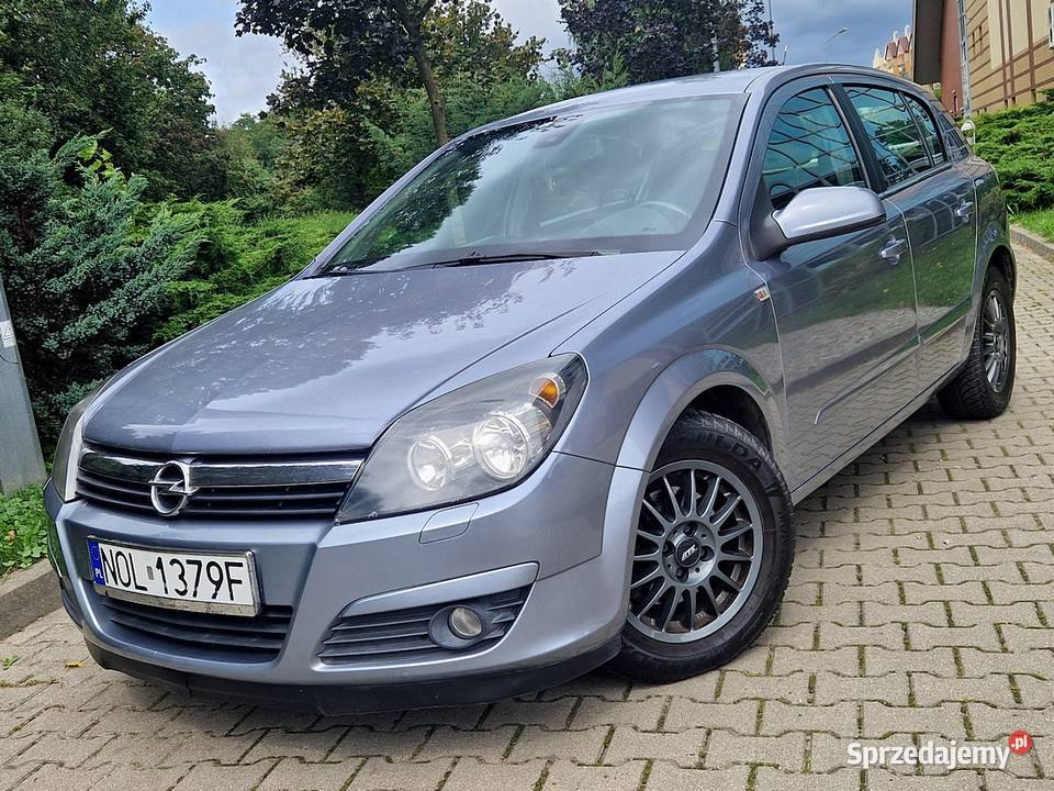 Opel Astra 1.6Twinport_Automat_Grzane Fotele_Kamera_PDC_Serwis_Alu_Zarejest