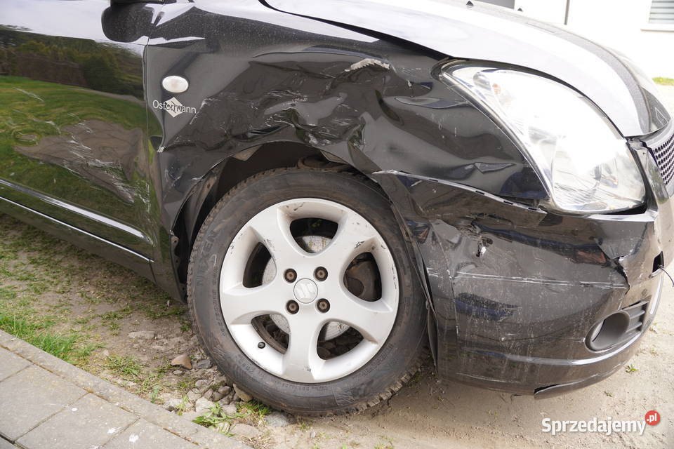 Suzuki Swift IV 13 Uszkodzony powypadkowy Borkowo Wielkie sprzedam