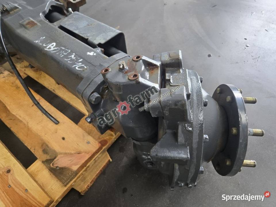 Przedni most Kubota M9540 Byków