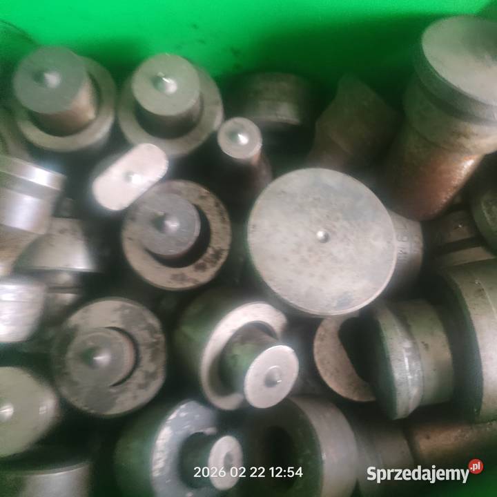 Stemple z matrycami do wykrawarki mubea sprzedam