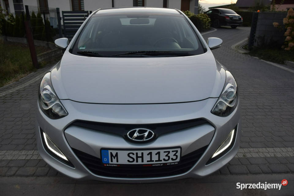 Hyundai i30 14B 2014r 103 Navi Kamera Oryginał Majdan Sieniawski