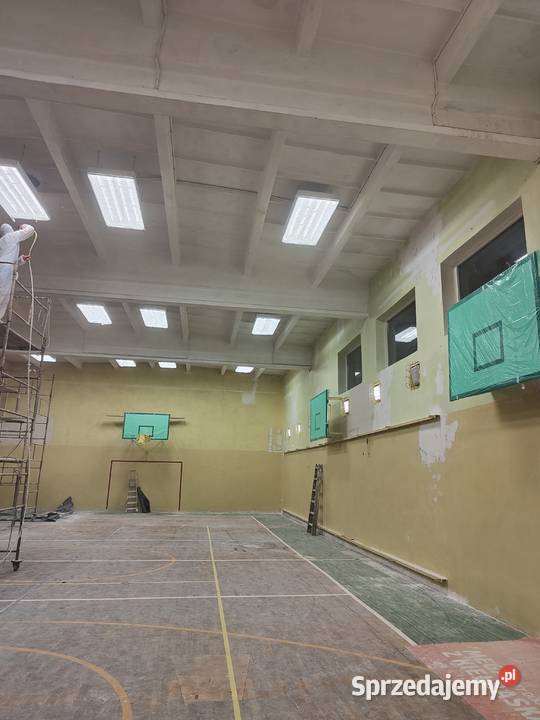 Malowanie natryskowe elewacji wnętrz Radom