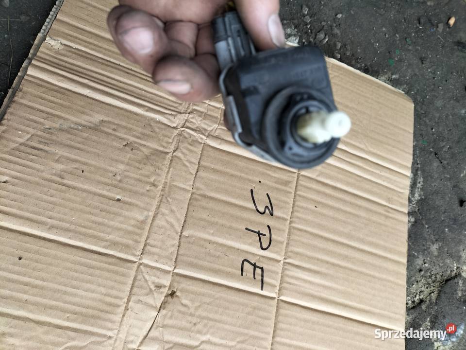 SILNICZEK REGULACJI LAMPY OPEL ASTRA G GM lubelskie Kamień-Kolonia