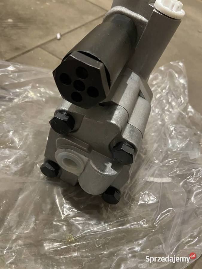 Pompa hydrauliczna 1686766M91 Massey Ferguson nieuszkodzony Maszyny rolnicze