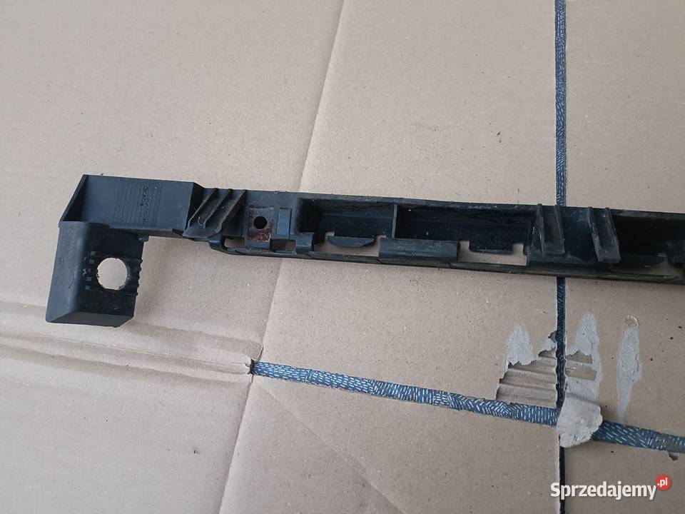 Lewy ślizg tylnego zderzaka BMW 7 E65 E66 E67 Drezdenko