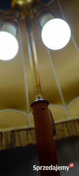 Drewniana lampa podłogowa z abażurem z lat 5060 łódzkie