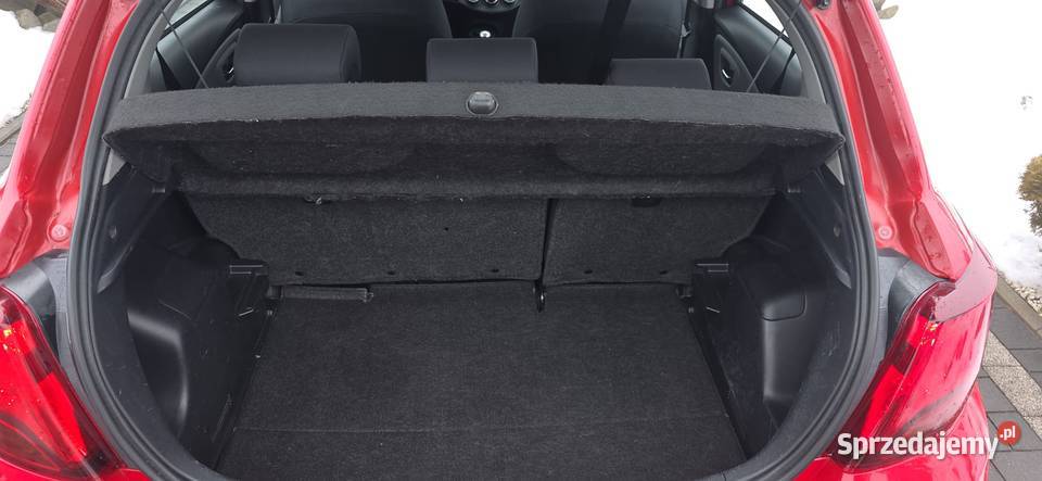 Toyota Yaris 133100 135tkm Premium Navi Klima czerwony