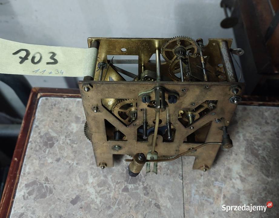 703 Mechanizm starego zegara ściennego Mauthe Tczew