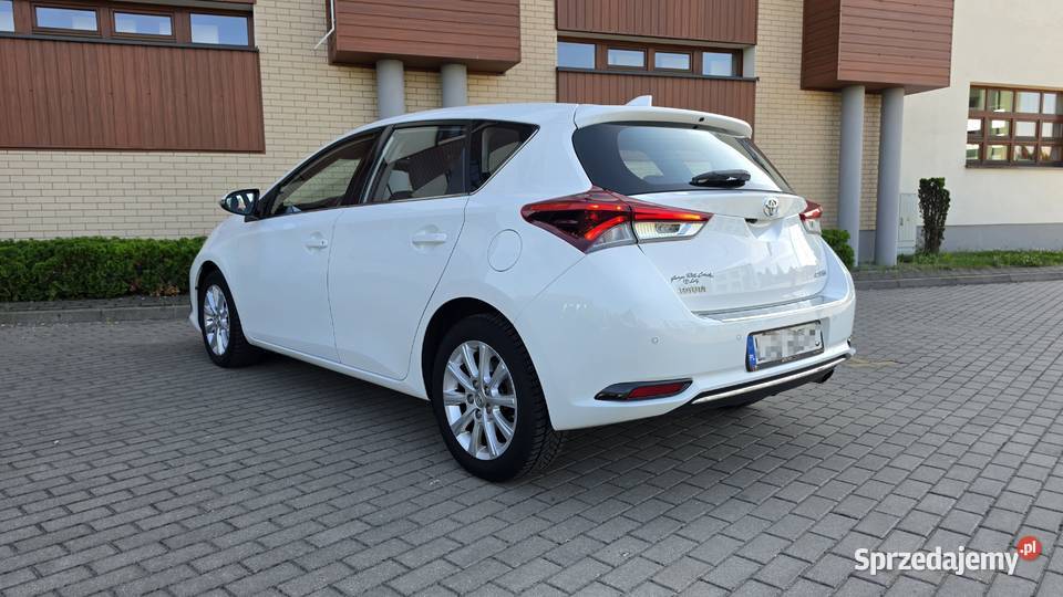 Sprzedam auto marki Toyota Auris 12 benzyna