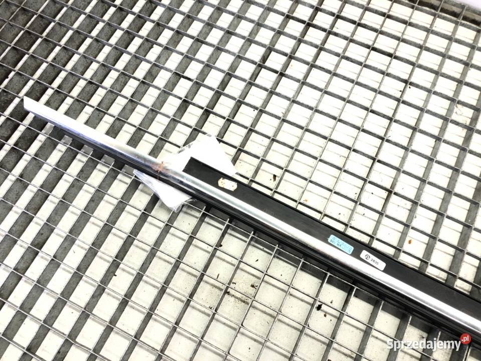 LISTWA ZGARNIAJĄCA PRZÓD PRAWA CHROM AUDI A6 C7 Listwy