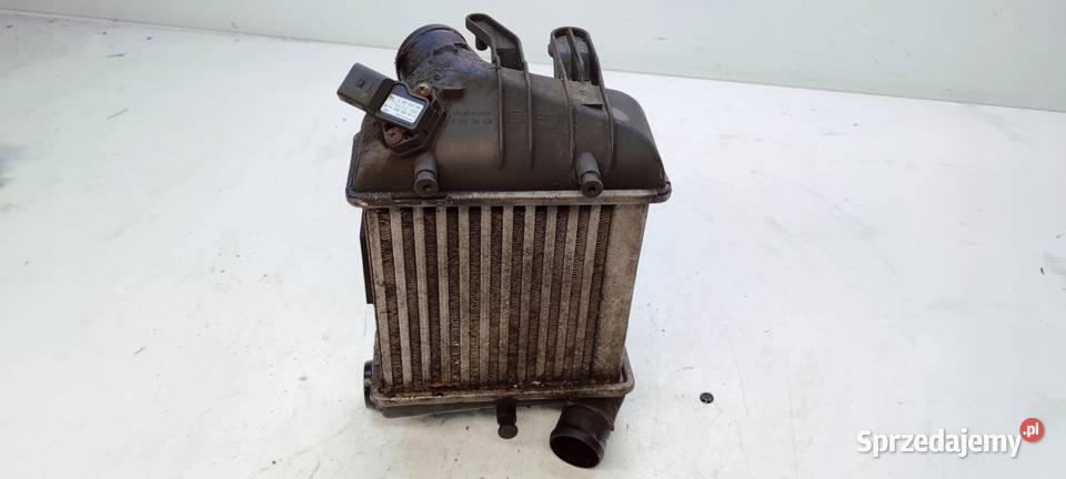 CHŁODNICA INTERCOOLER LEWY AUDI A4 B7 30 TDI osobowe Przystajń