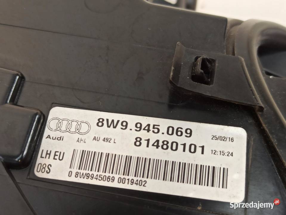 AUDI A4 B9 LAMPA LEWY LEWA TYŁ AVANT 8W9945069 osobowe