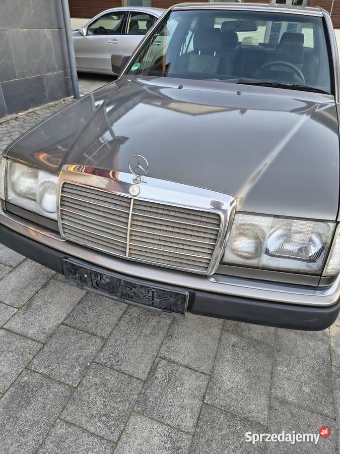 Mercedes Benz 220 E W124 bez rdzy automat isofix Zamość