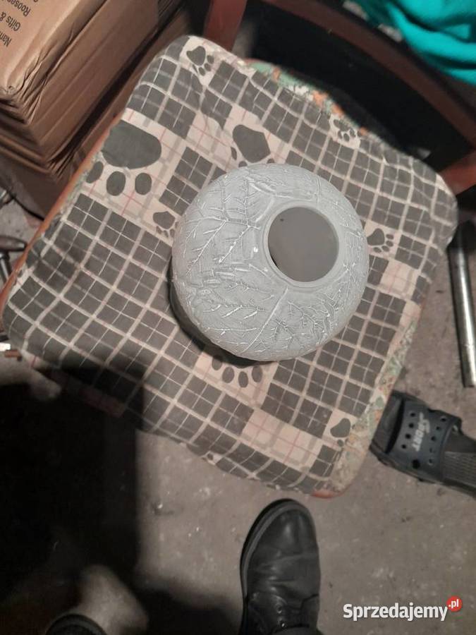 Klosze żyrandole kinkiety z prl Ozorków sprzedam