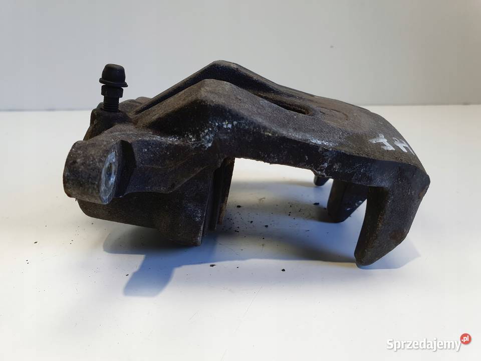 Lexus RX RAV4 PRZEDNI ZACISK HAMULCOWY prawy Rudka