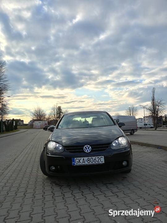 Sprzedam golfa 5 Sierakowice