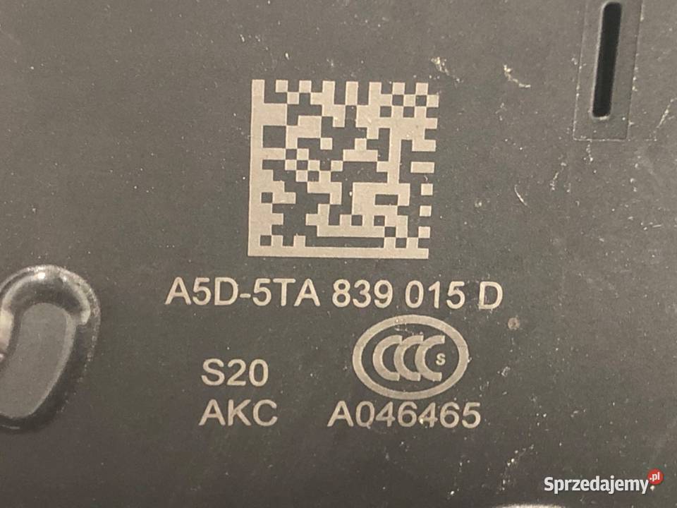 ZAMEK DRZWI LEWY TYŁ SKODA FABIA III Hatchback