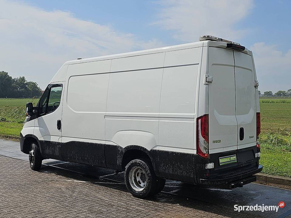 Iveco DAILY 35 C 18 30 L2H2 blaszak 4x2 2018 pomorskie