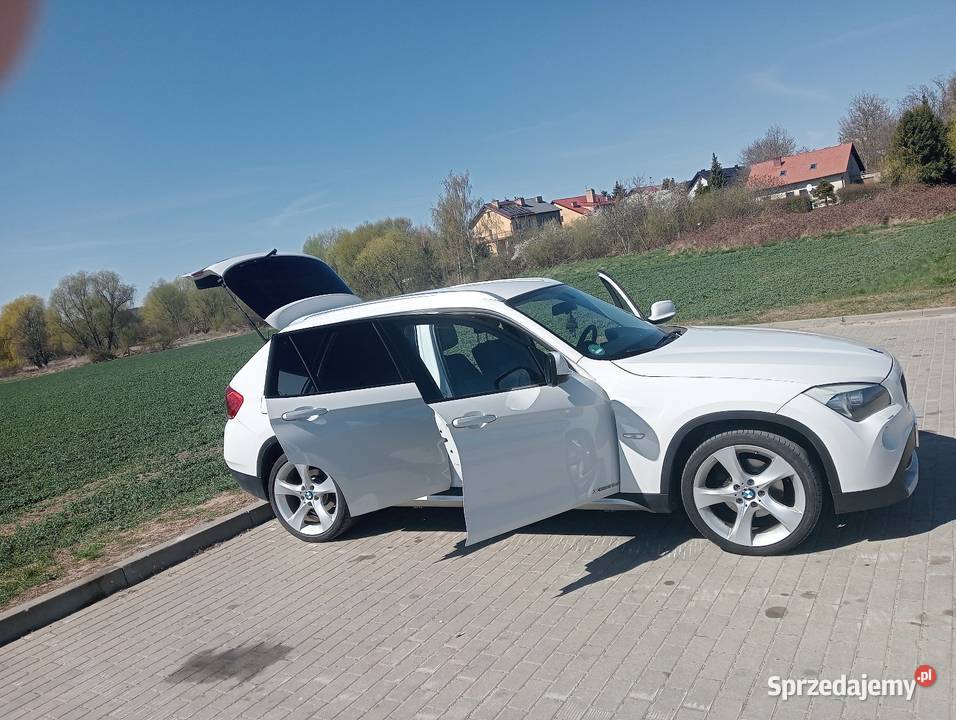 Piękne BMW x1 światła do jazdy dziennej Tczew