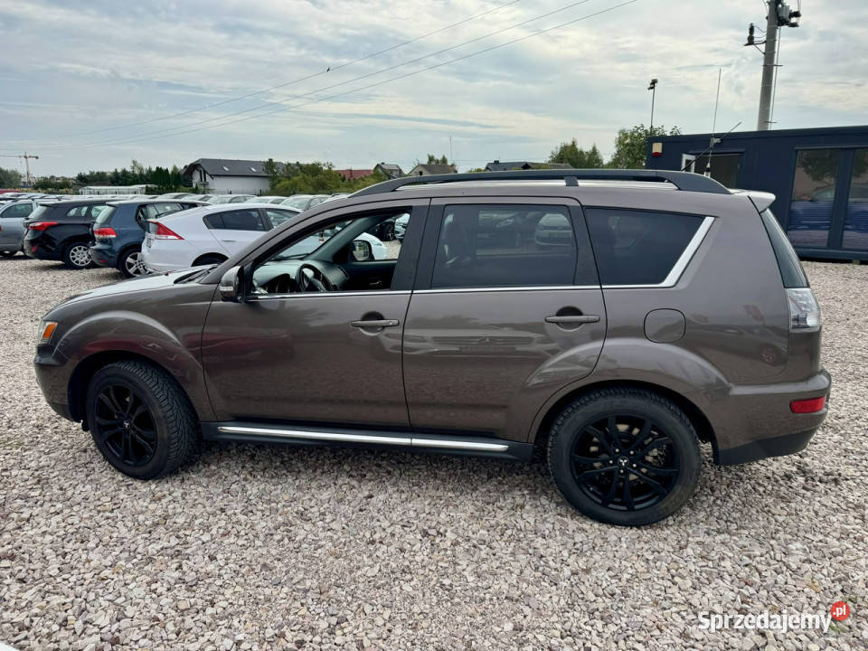 Mitsubishi Outlander Outlander 4x4 ładny stan elektrochrom. lusterka boczne Szerominek sprzedam