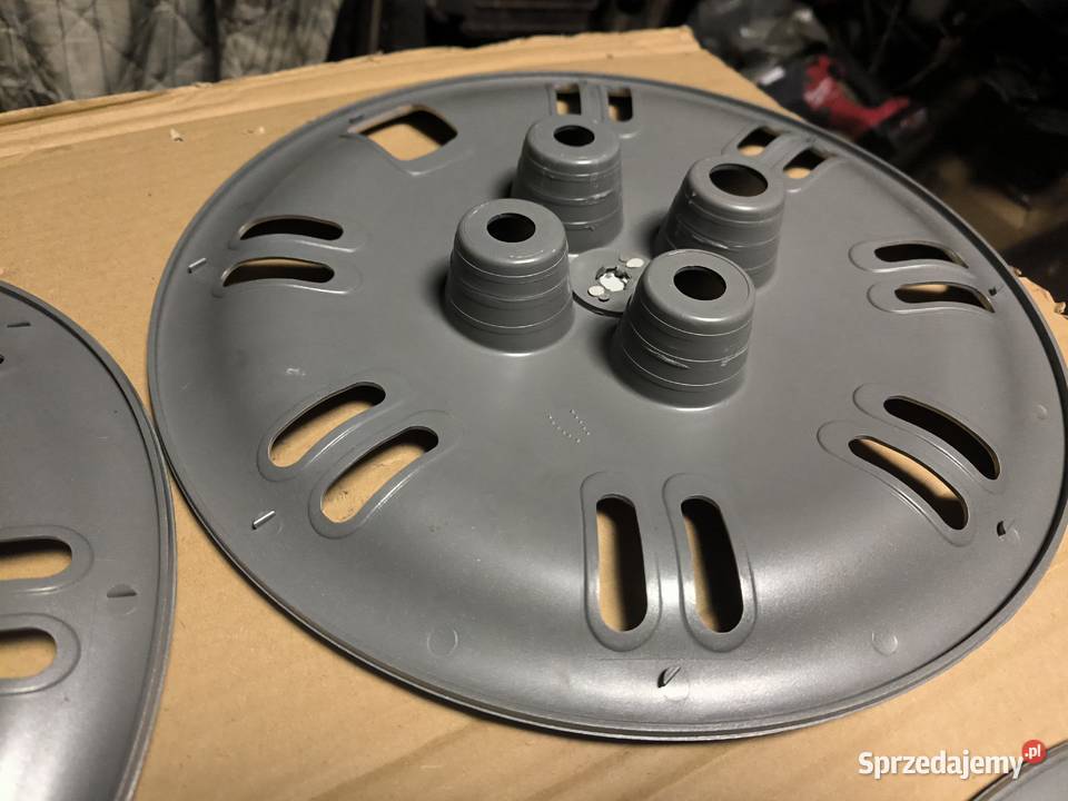 Polonez Caro minus FSO kołpak Fiat 125p ZAS Stalowa Wola