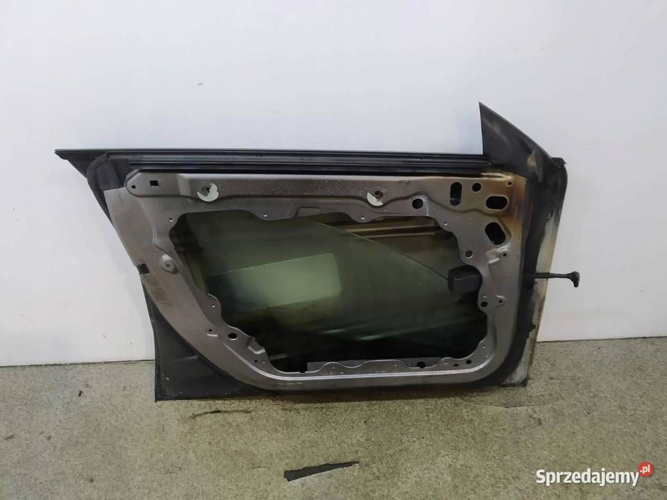 DRZWI LEWE PRZÓD W118 MercedesBenz CLAklasa II Drzwi świętokrzyskie