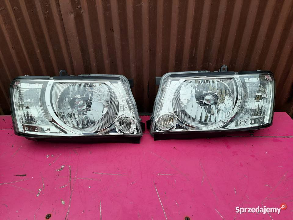 Nissan Patrol 04r komplet lamp przednich nowe osobowe Pruszków