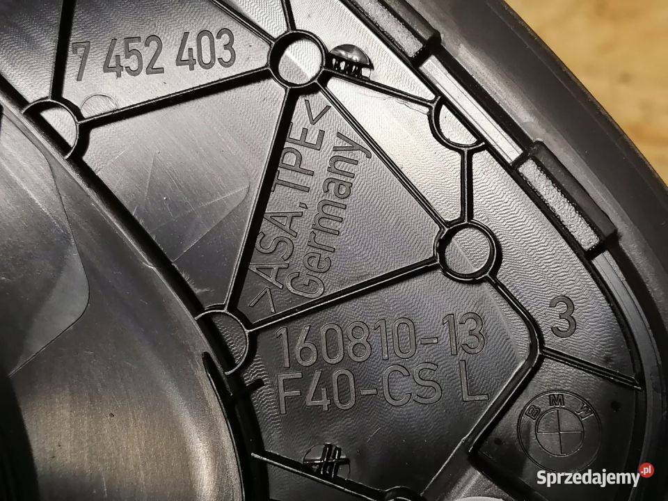 BMW 1 F40 LISTWA DRZWI LEWY TYŁ 7452403 Pleszew