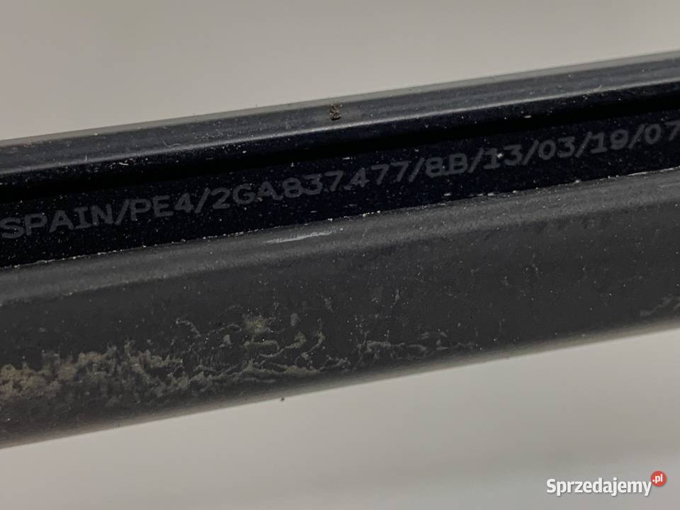 LISTWA ZGARNIAJĄCA PRZÓD LEWY VW TROC osobowe