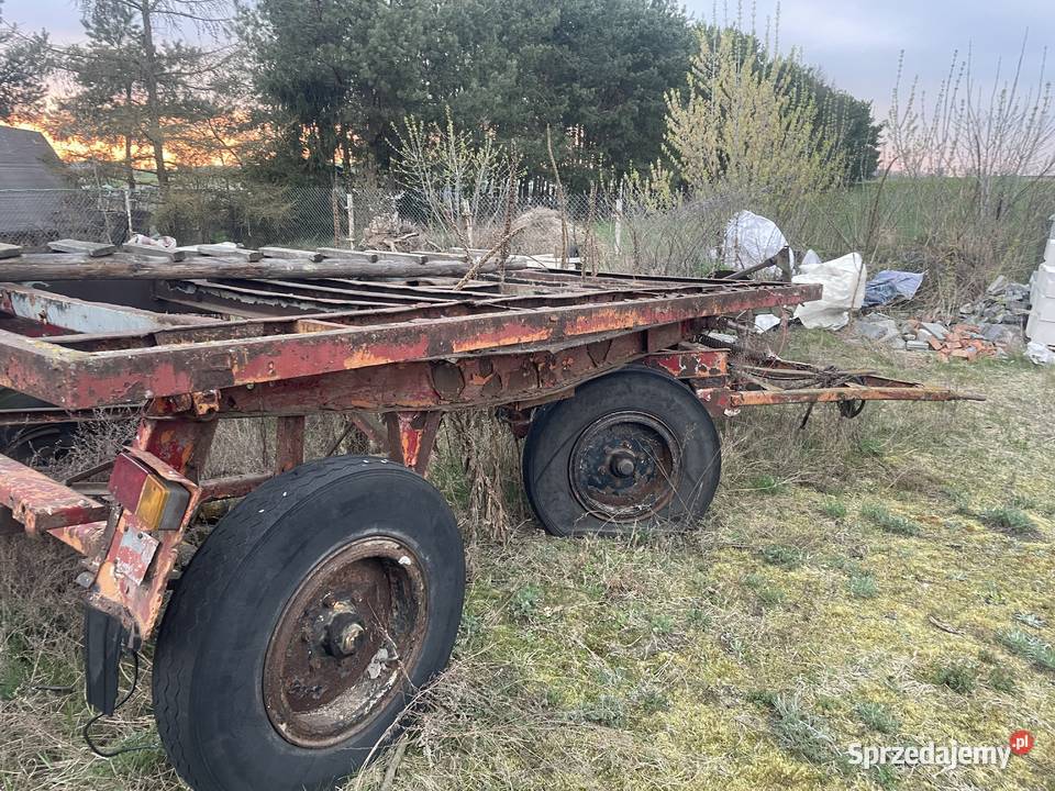 Przyczepa wywrot na 3 strony d uszkodzony Wysocze