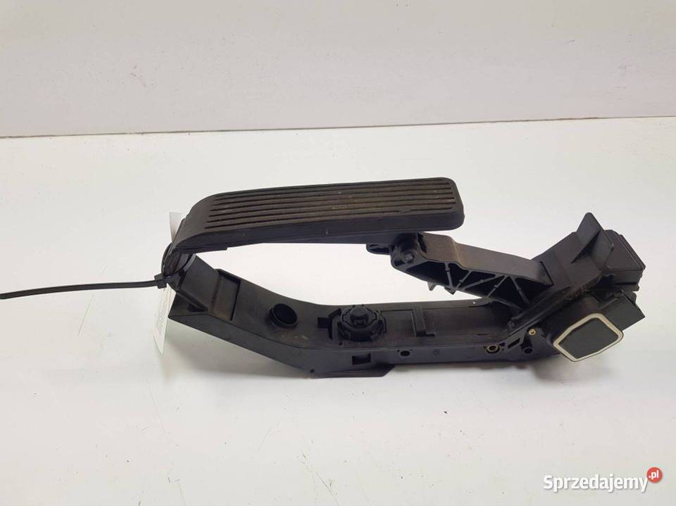 PEDAŁ MERCEDES A2033000704 Lipno