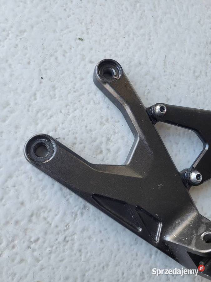 Yamaha R1 RN 32 65 2023 set podnóżek Podnóżki i stopki Nowy Tomyśl sprzedam
