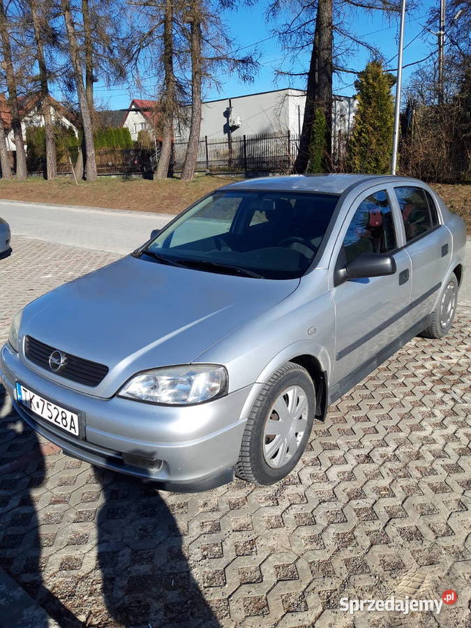 Opel Astra 14 benzyna katalizator niski przebieg Astra Masłów Pierwszy