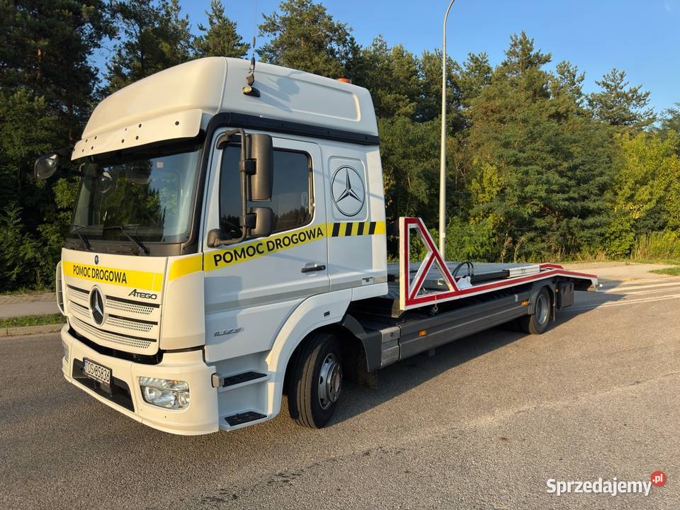 Mercedes Atego 1023 Autolaweta na dwa auta Pomoc szyberdach świętokrzyskie Ostrowiec Świętokrzyski