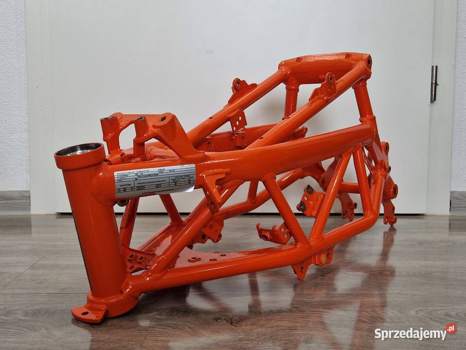 Rama z dokumentami 2021 KTM DUKE 125 swap 390